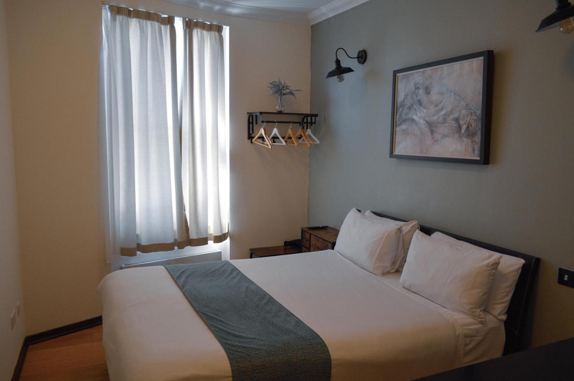 The Royale Chulan Hyde Park Hotel London Exterior photo